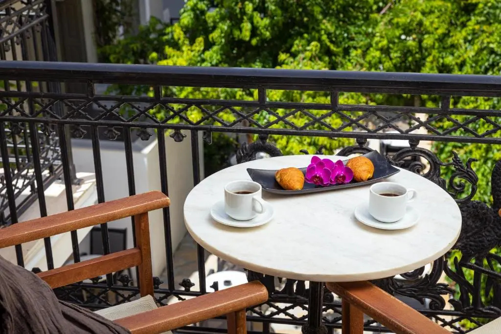 Balcony & Terrace