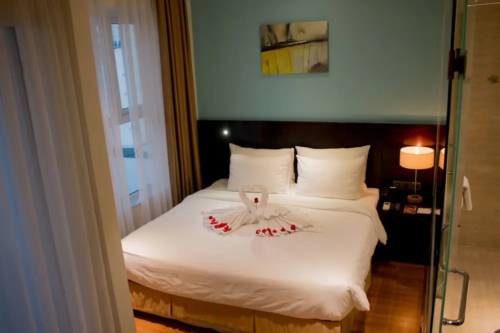 Deluxe Double room with balcony (full double bed)