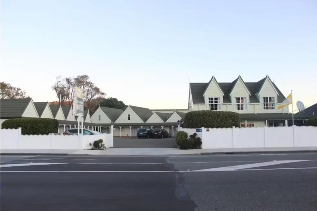ASURE Green Gables Motel