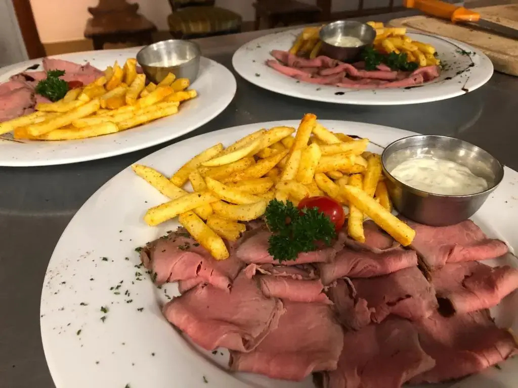 Food & Beverage