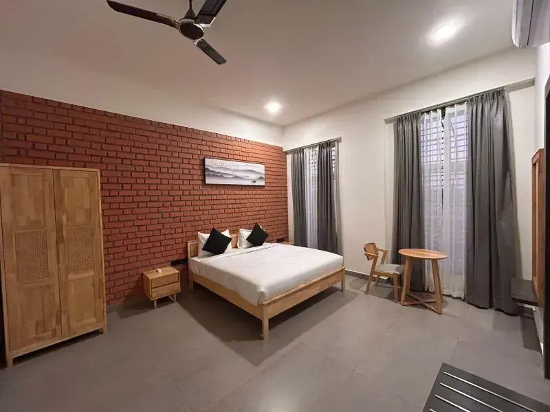 3 Bedrooms Apartment