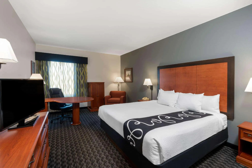 La Quinta Inn & Suites by Wyndham Rifle - Chambres