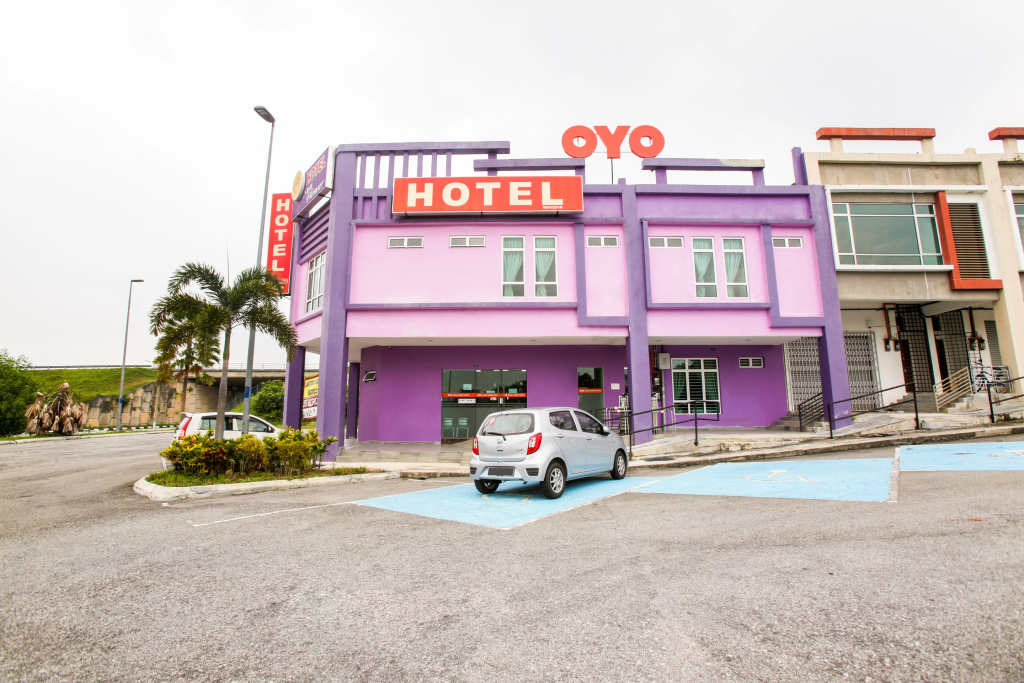 OYO 89677 Sunflower Hotel in Seremban