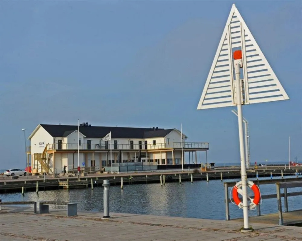 Beach & Waterfront