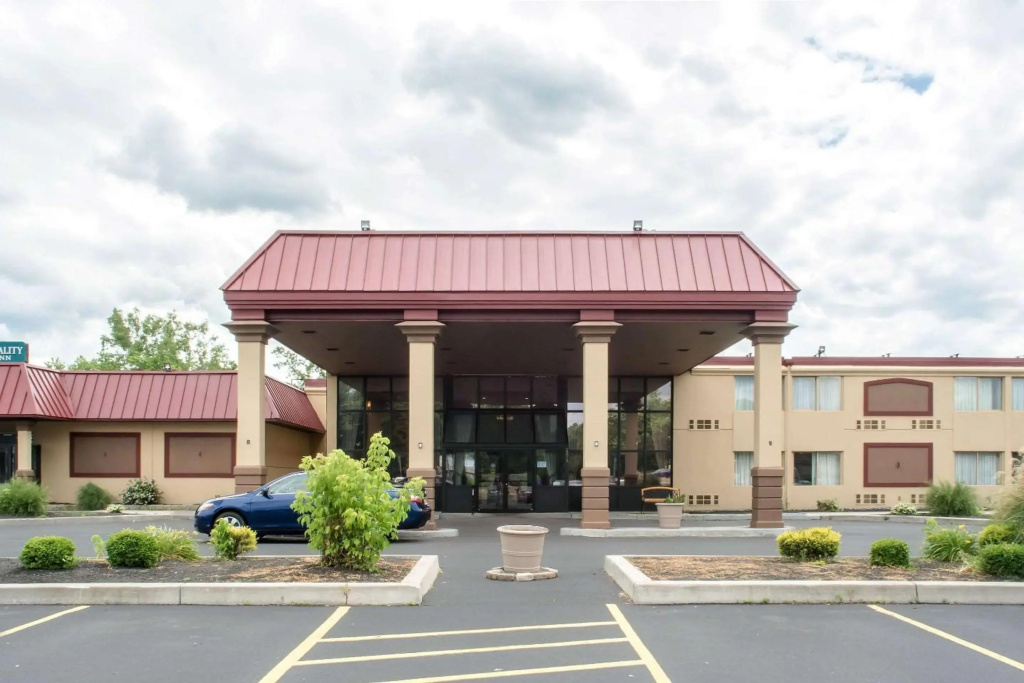 Rodeway Inn Rochester Airport