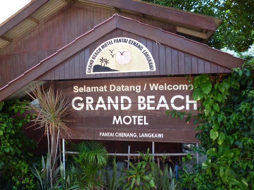 Grand Beach Motel
