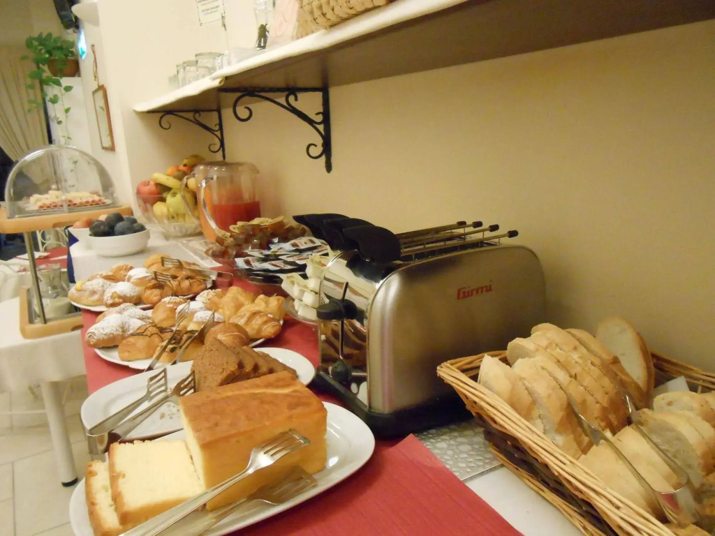 Hotel photo 12