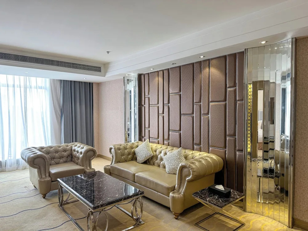Suning Universal Hotel in Nanjing