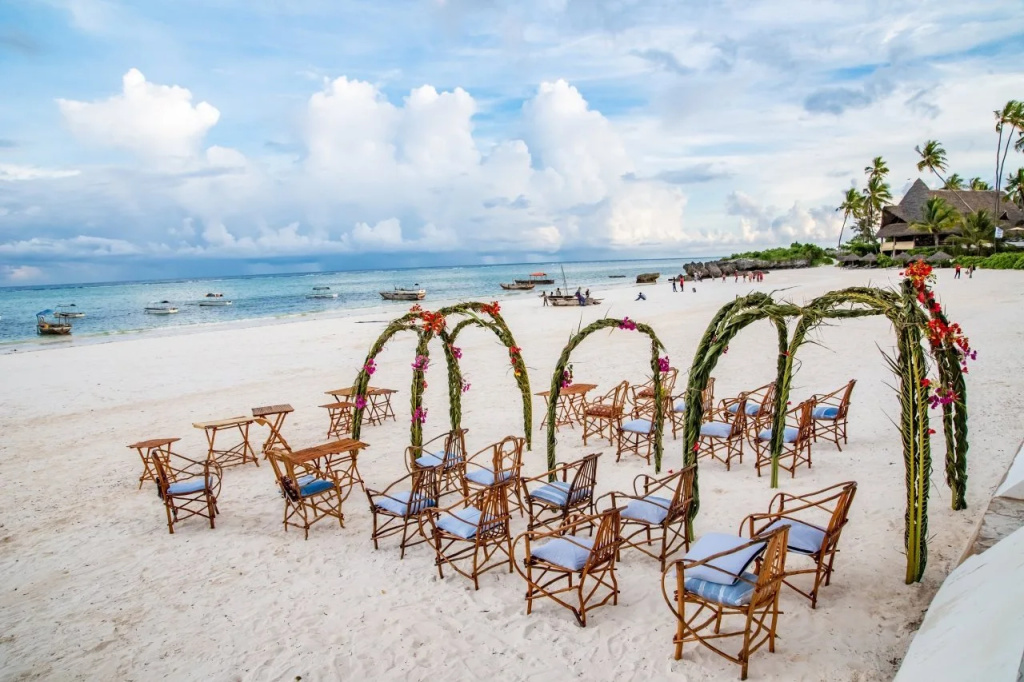 Beach & Waterfront