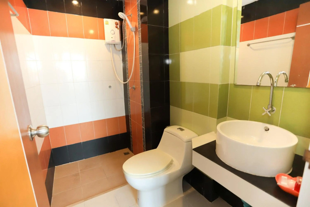 C Tower Hotel - фото 10