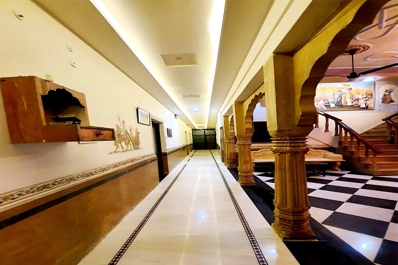 OYO 9933 Hotel Meera Mahal - Général