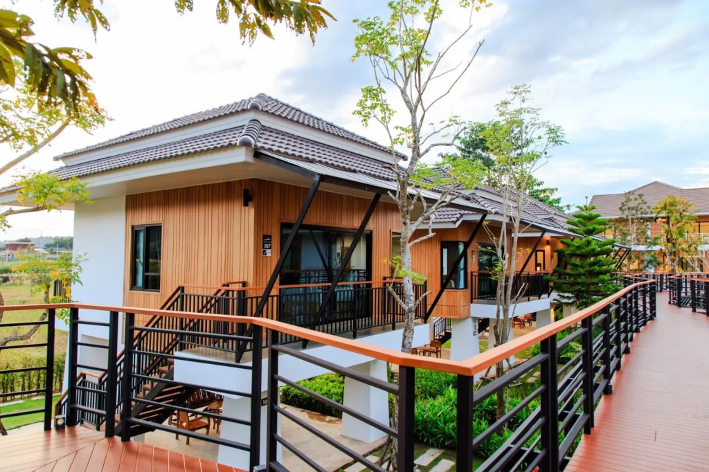 Villa with garden view