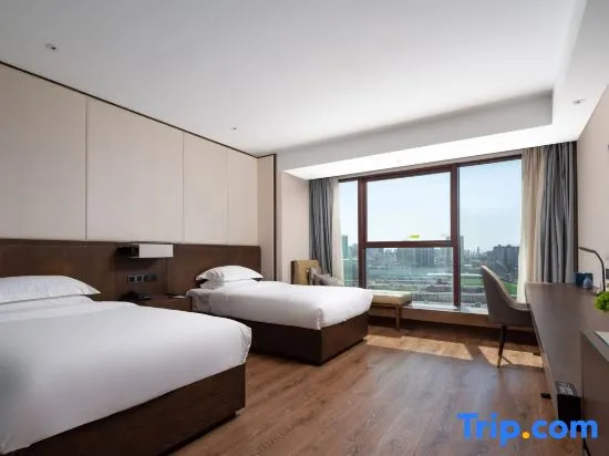 Premier room