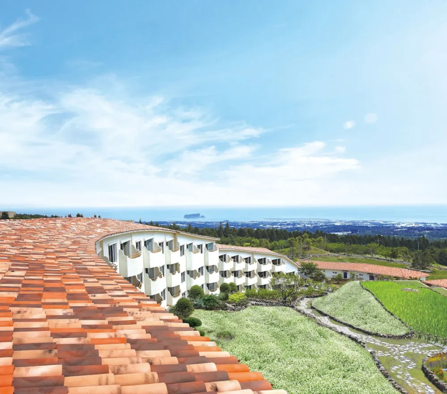 Club ES Jeju Resort