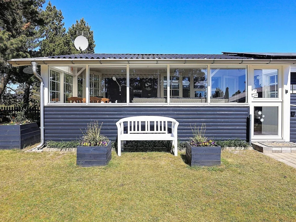 6 Person Holiday Home in Saeby-by Traum