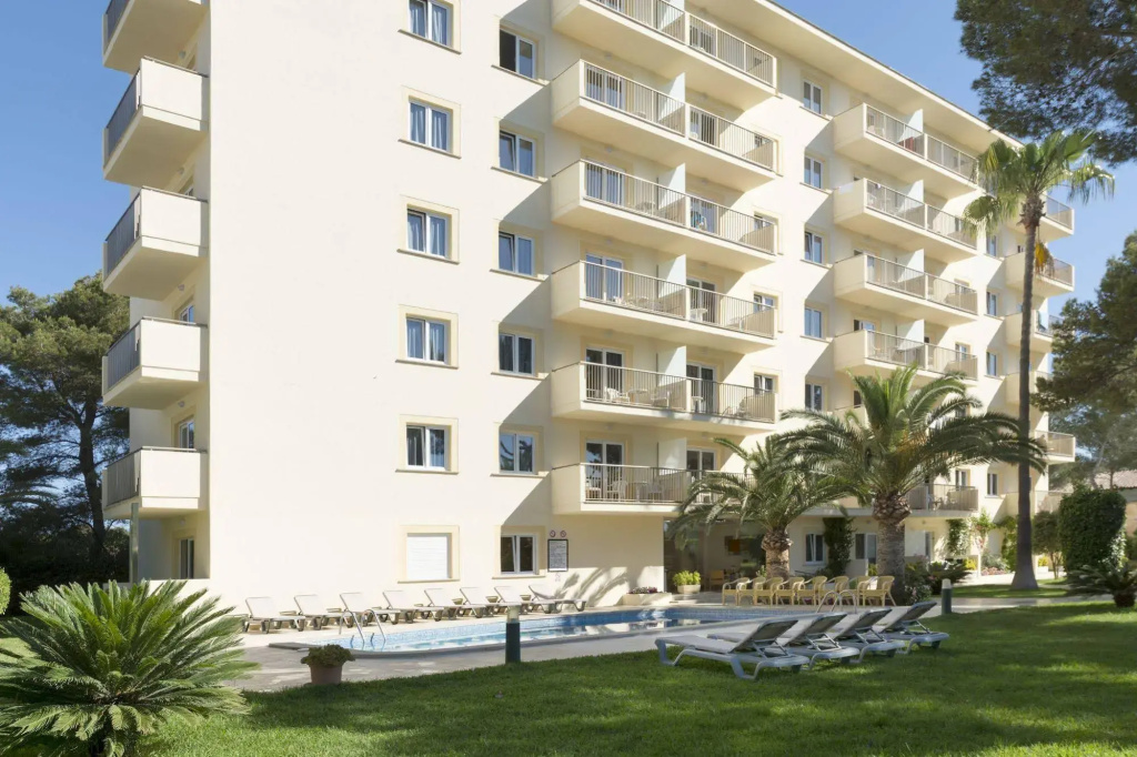 Cabot Tres Torres Apartamentos