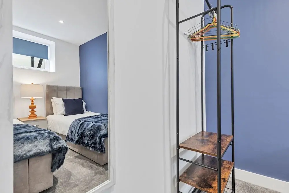 Right On : Bright On Apartment 1G | By My Getaways