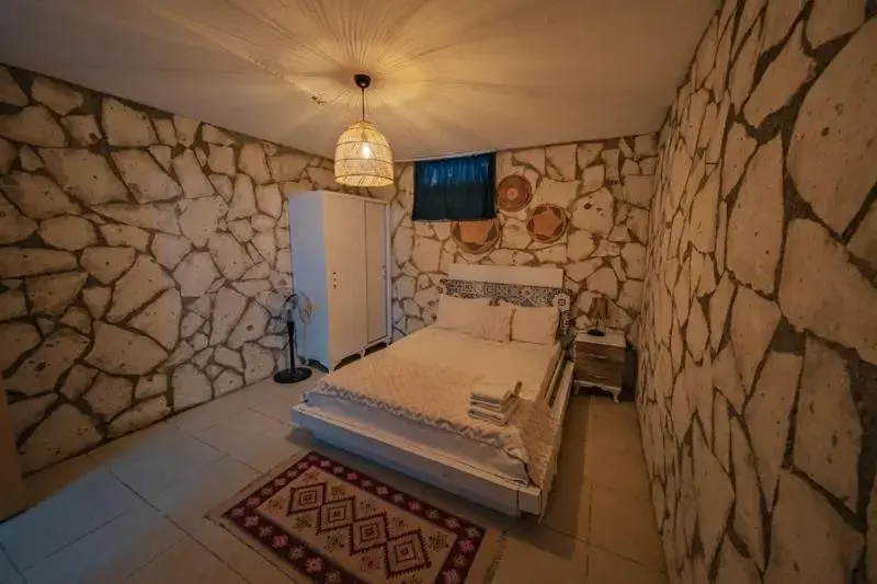 Economy room