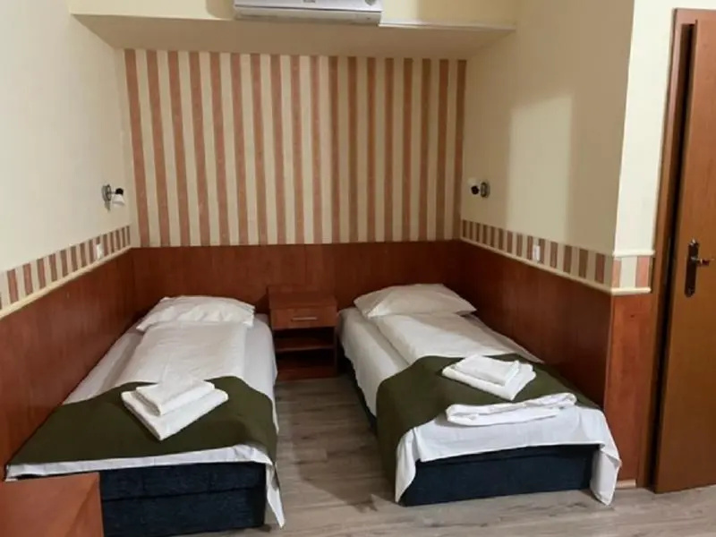 Economy Double room (twin beds)