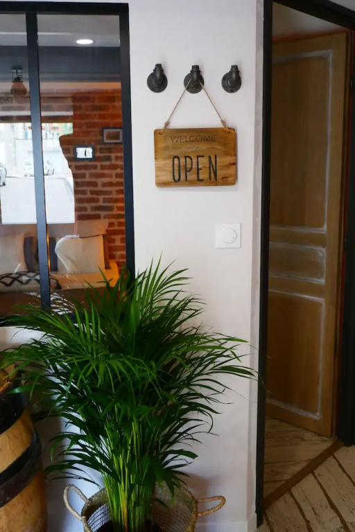 L'Atelier du Vin Hospices Parking