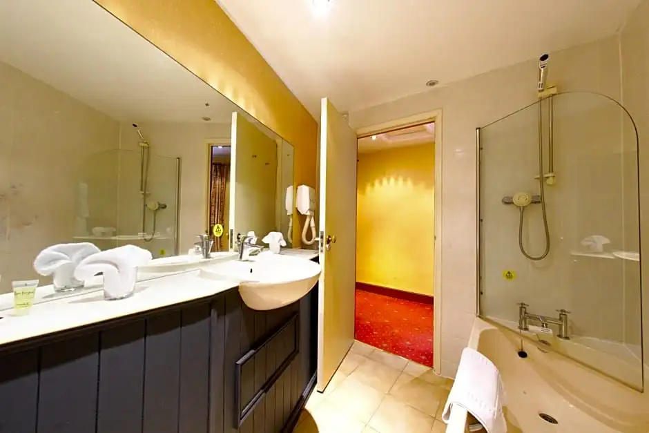 Three Queens Hotel - Chambres