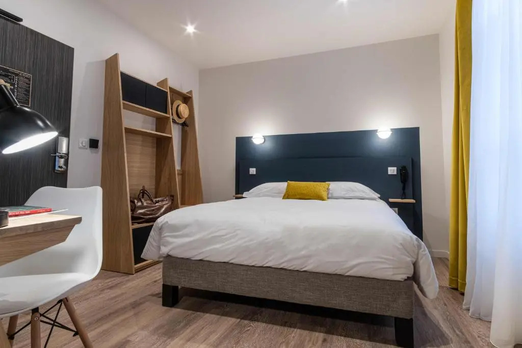 Mayrena Hotel - Chambres