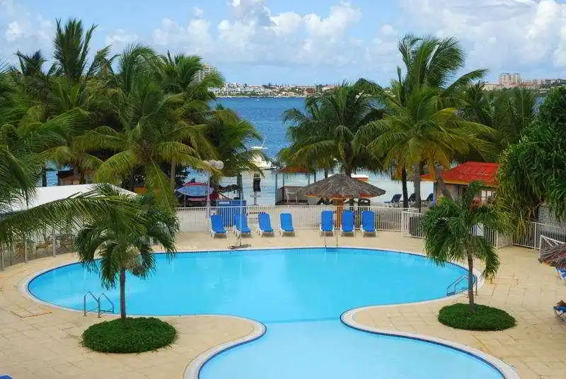Flamboyant - Le Village - Général