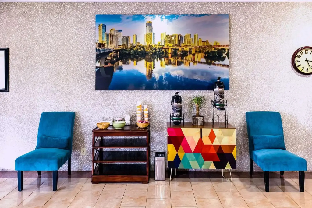 Quality Inn & Suites Downtown North