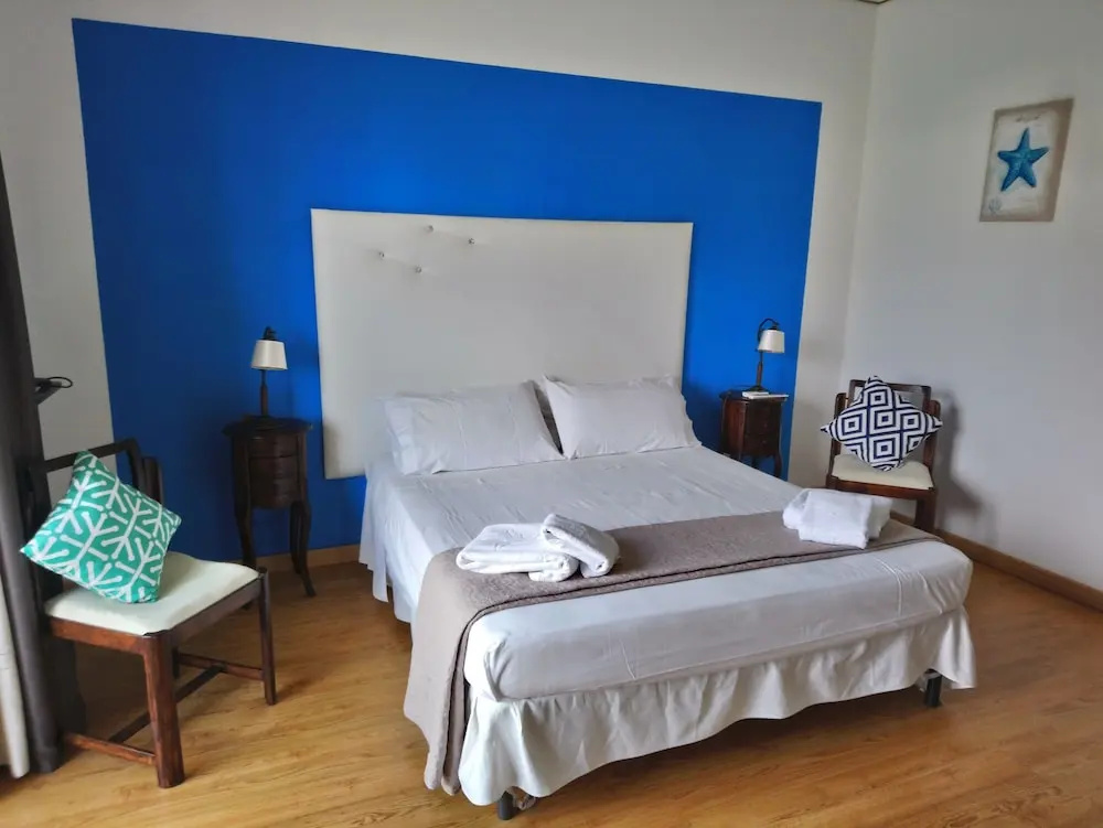 Standard Double room with balcony (full double bed)