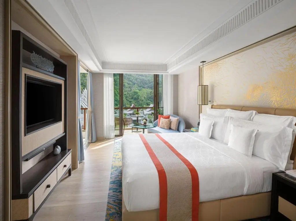 Classic Double room with mountain view (full double bed)
