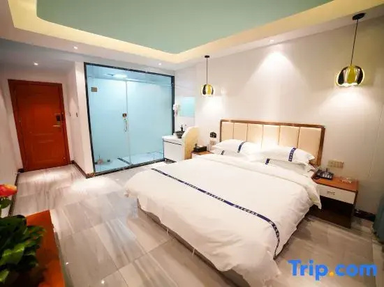 Deluxe Double room (full double bed)