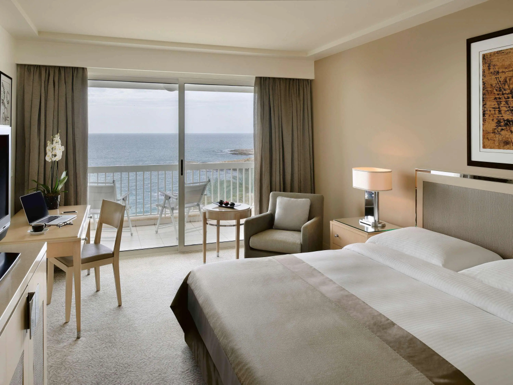 Mövenpick Hotel Beirut - фото 6