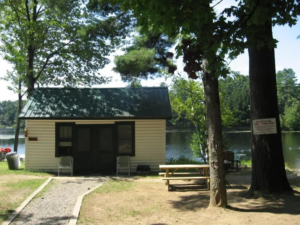 2 Bedrooms Cottage