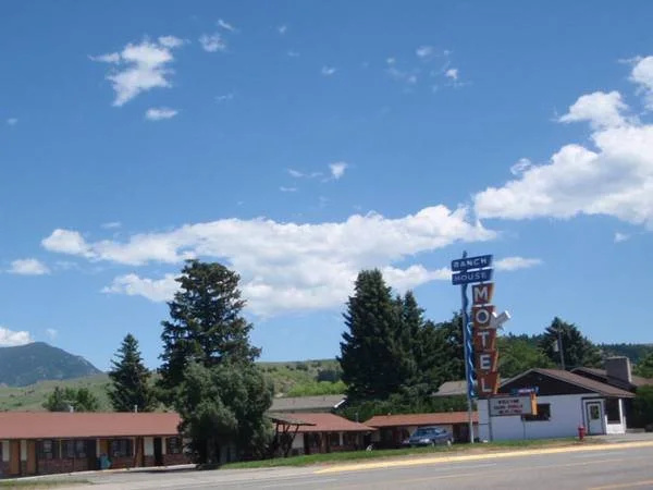 Ranch House Motel