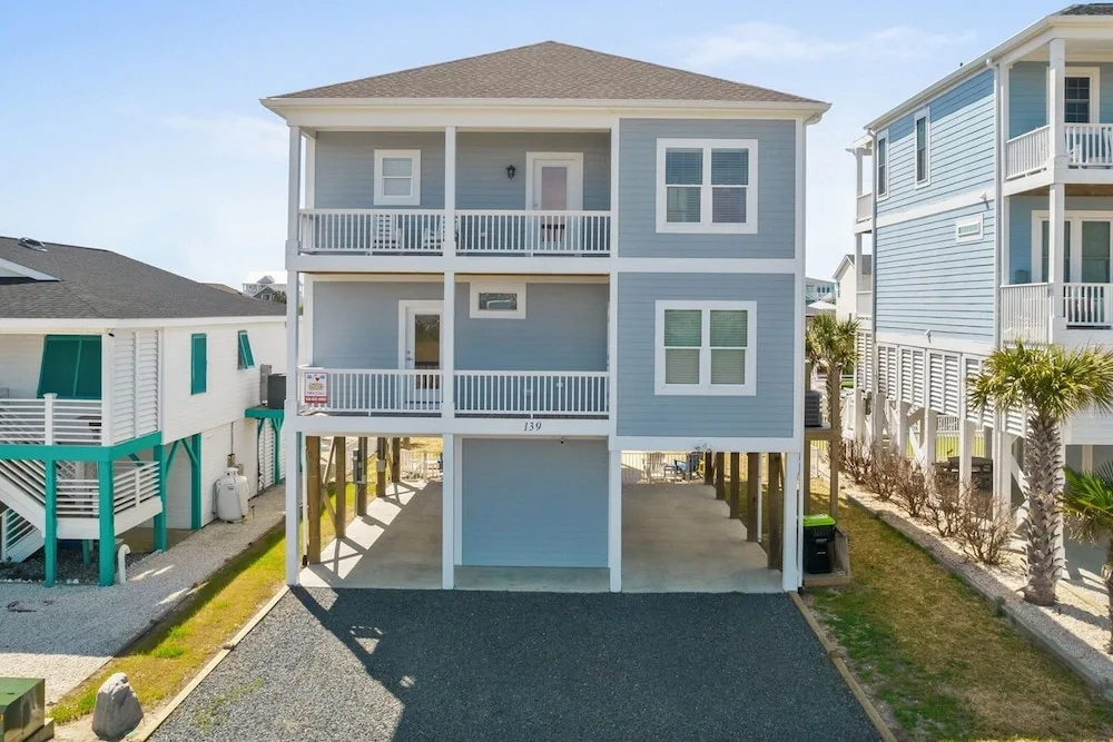 Fore Seasuns / 139 Scotch Bonnet Dr. 4 Bedroom Home by RedAwning