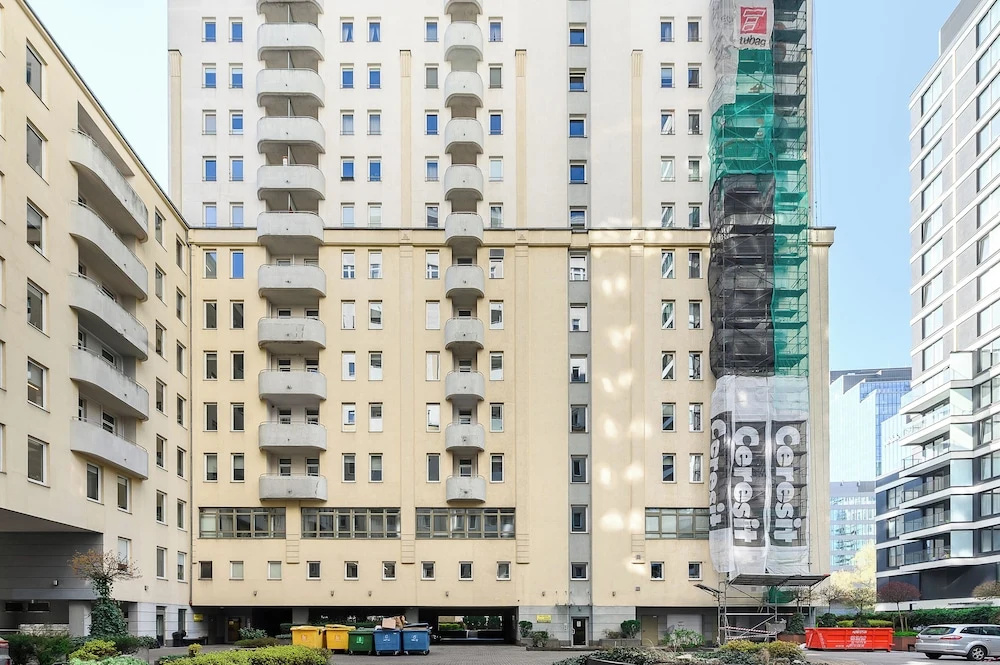 Lumina Apart with parking in Warsaw