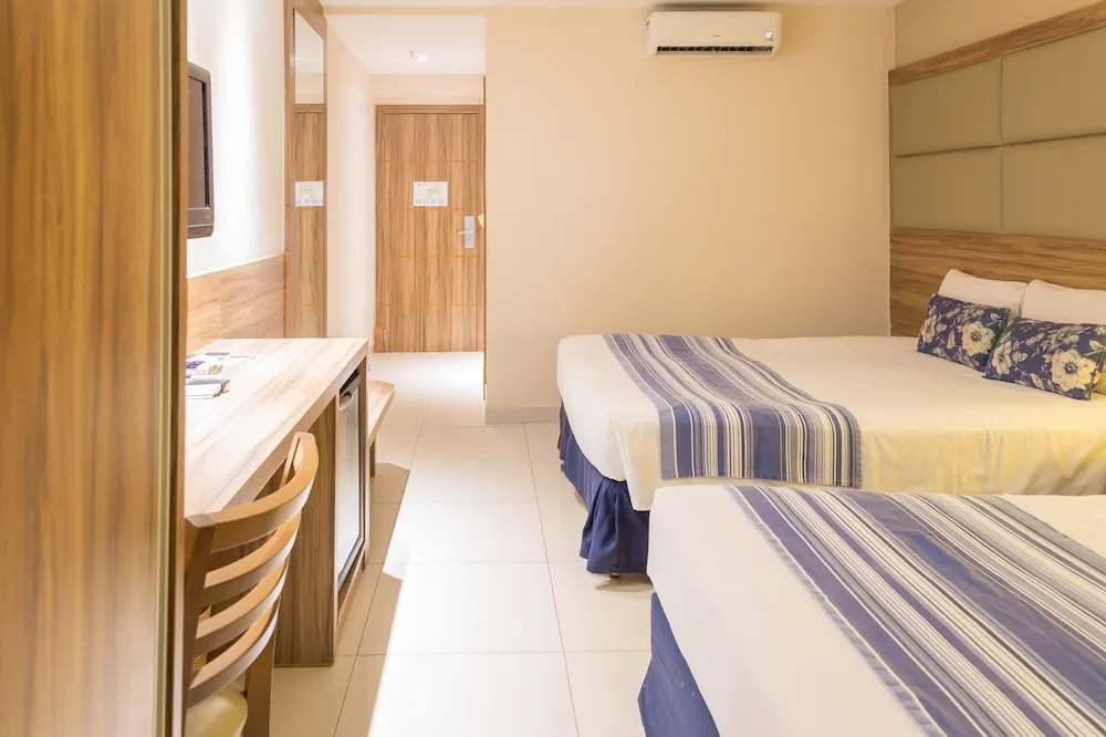 Hotel Atlantico Praia - Chambres