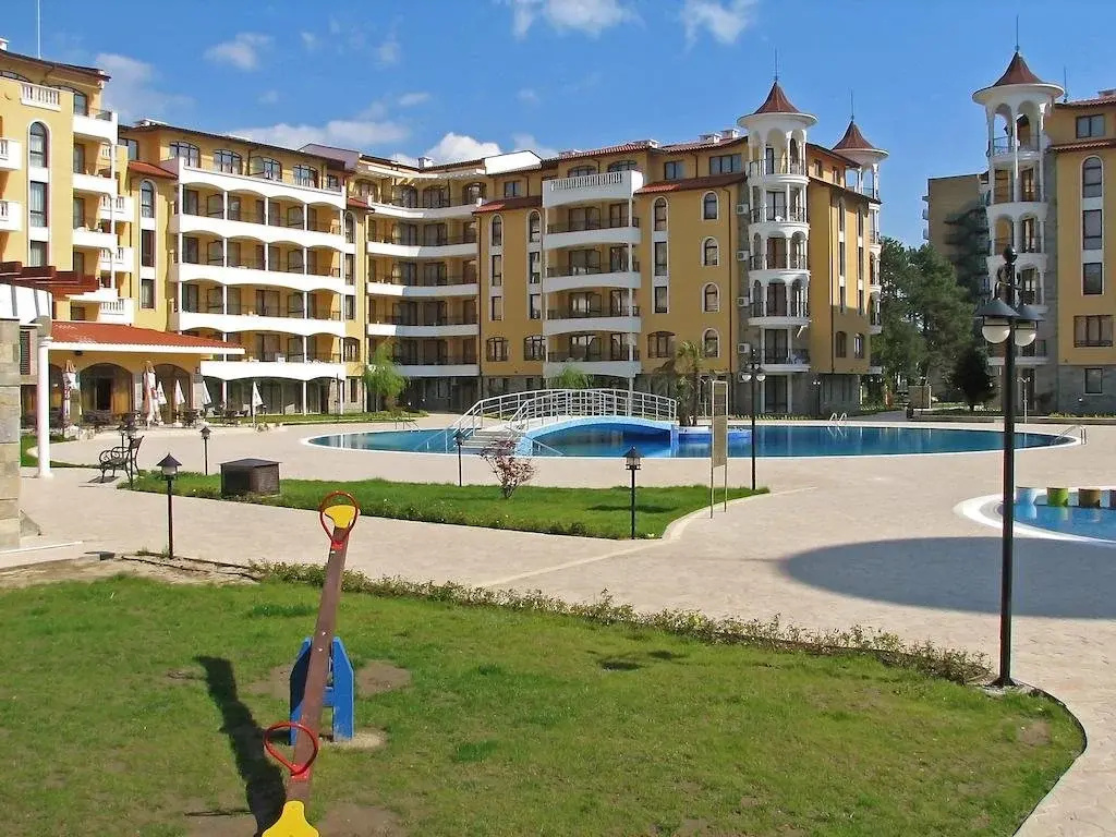 Royal Sun Apartments by PMG