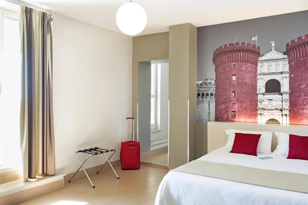 Double room (full double bed)