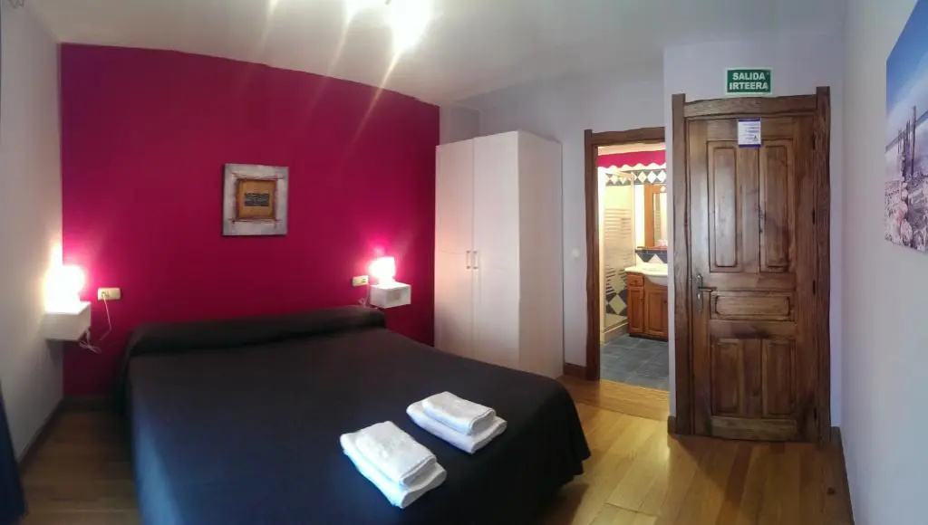 Standard Double room with balcony (full double bed)