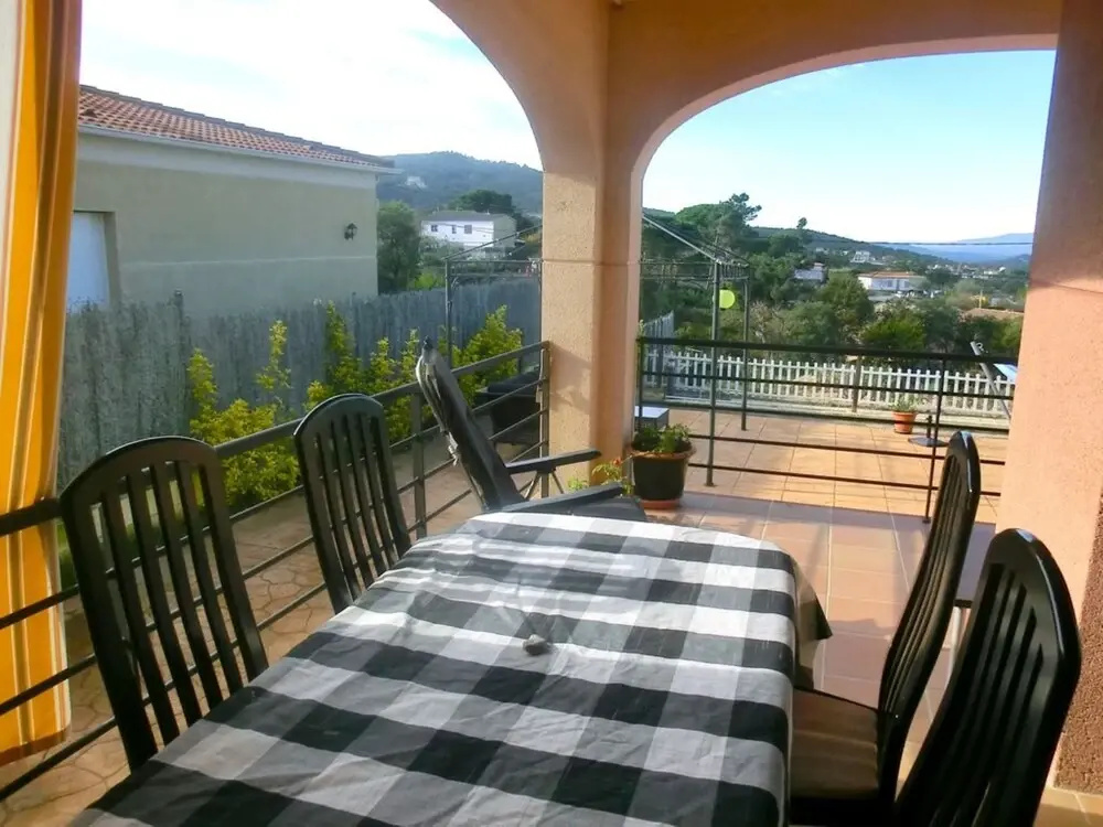 106163 - Villa in Maçanet de la Selva