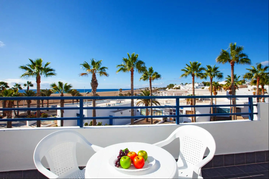 Balcony & Terrace