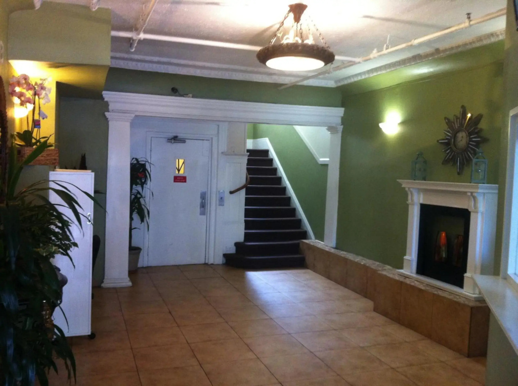 Hotel photo 12