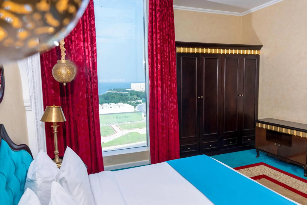 Saraya Corniche Hotel — фото