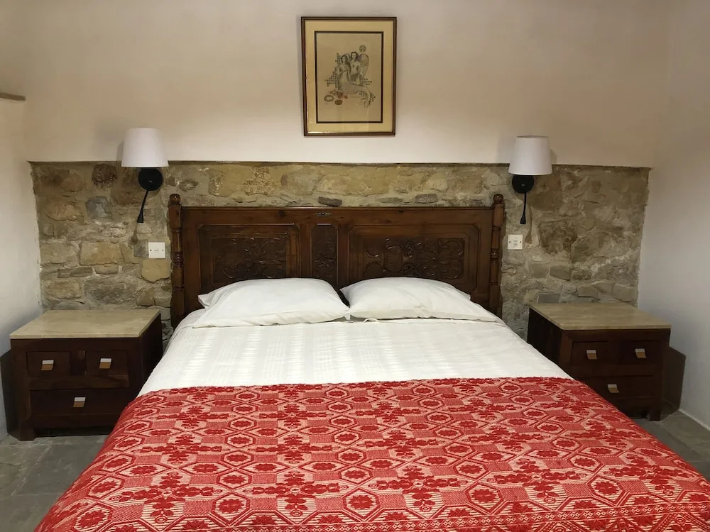 1 Bedroom Apartment with balcony