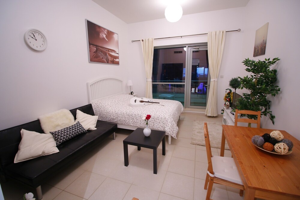 City Nights Holiday Homes - Boulevard Central Tower 2