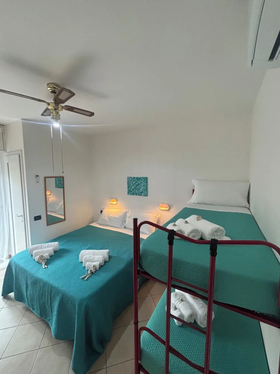 Classic Quadruple room