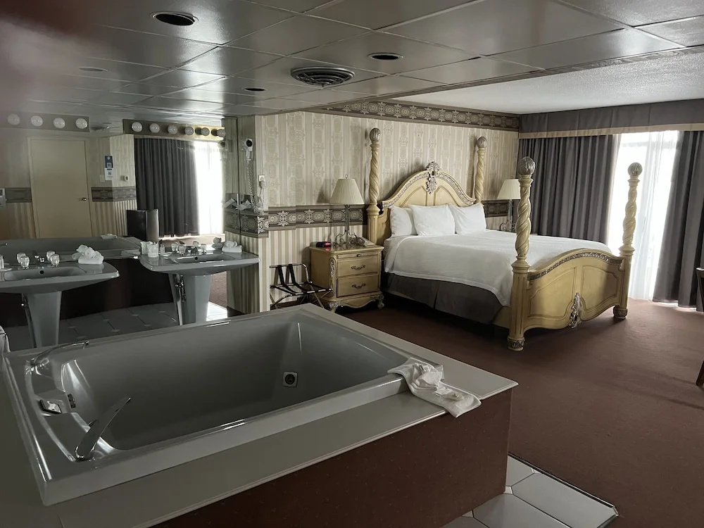 Travelodge by Wyndham Niagara Falls Fallsview - Chambres