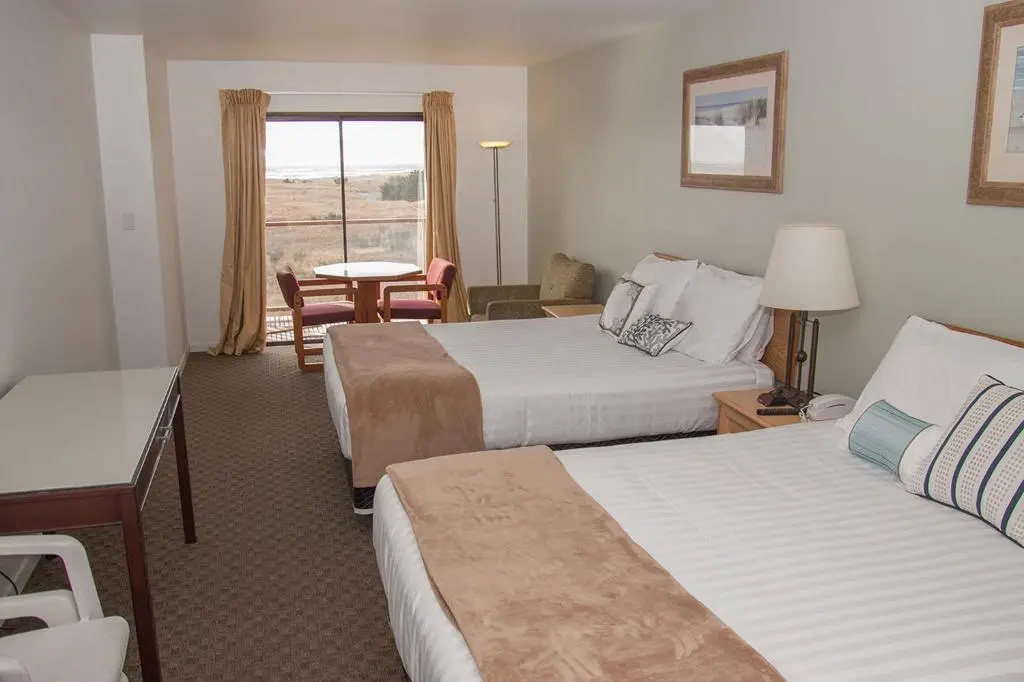 Standard Double room with balcony (full double bed)