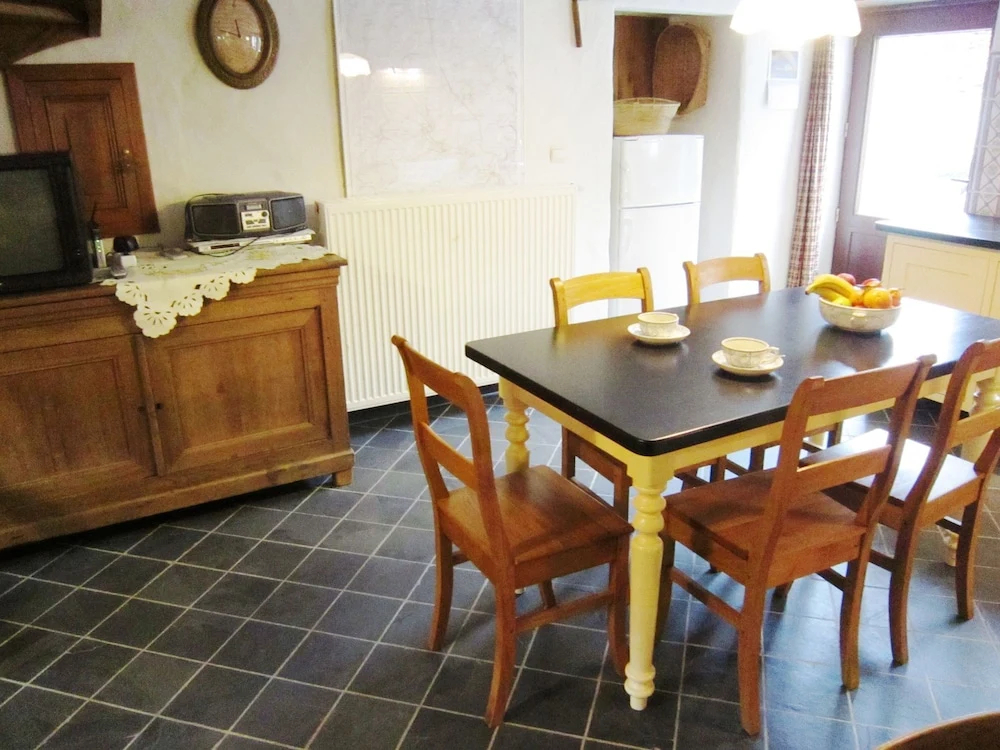 Homely Cottage in Fauvillers with Private Garden - фото 17